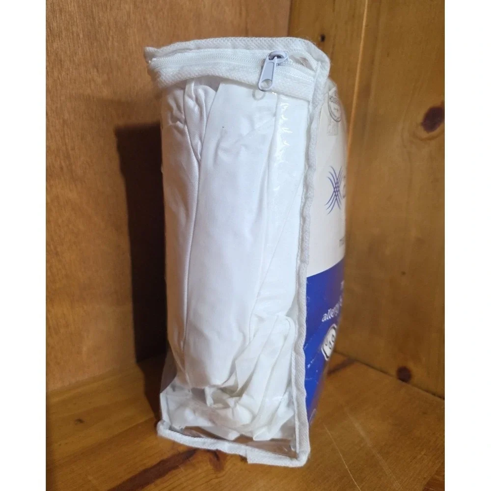 AllerEase Waterproof Allergy Protection Zippered Mattress Protector‎ Twin